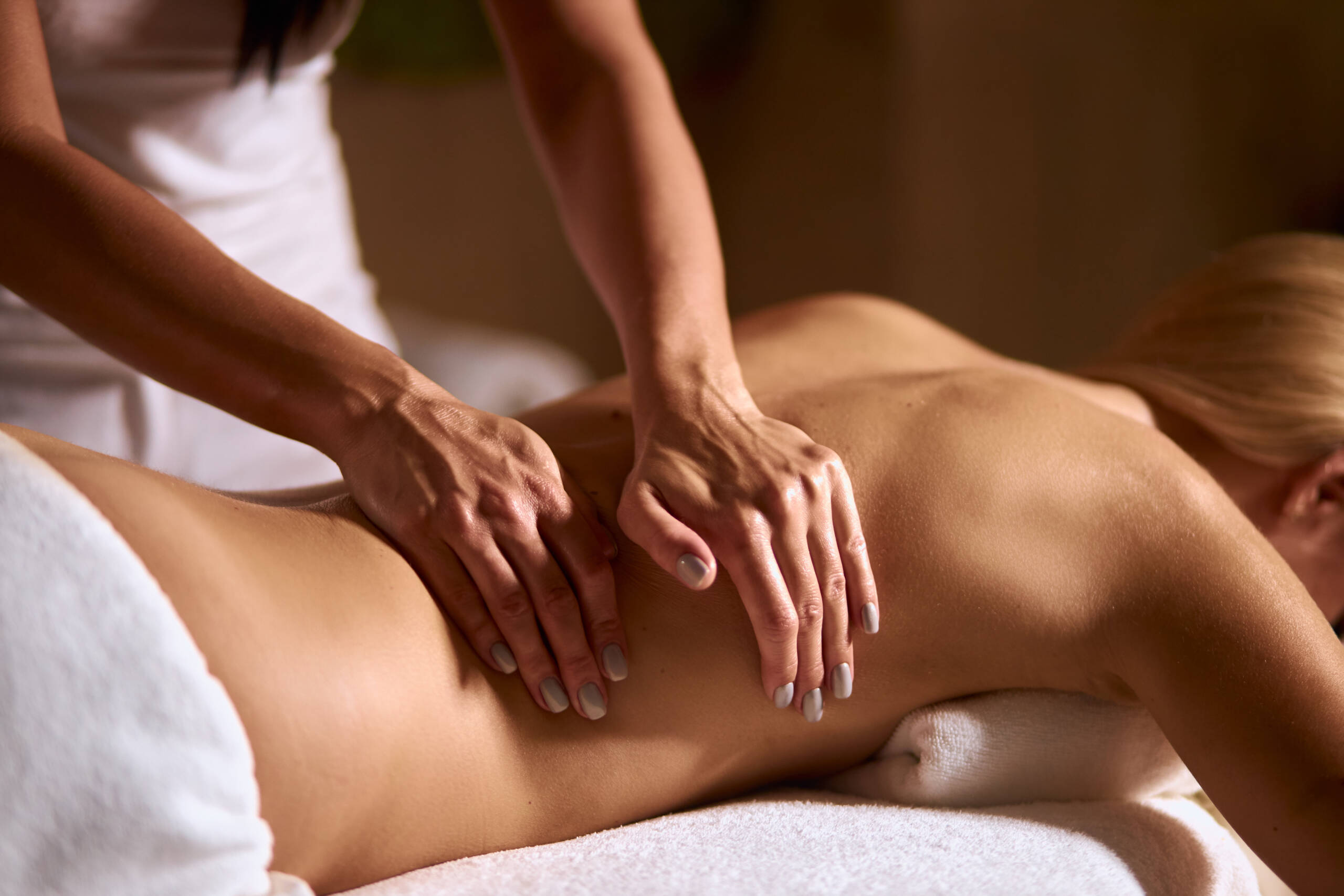 abhyanga ganzkörpermassage
